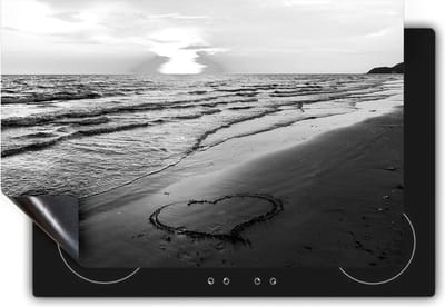 Chefcare Inductie Beschermer Zonsondergang op het Strand met een Hartje - Zwart Wit - 60x50 cm - Afdekplaat Inductie - Kookplaat Beschermer - Inductie Mat