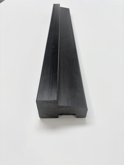 Kunststof onderdorpel | 150cm | kozijn | kopmaat 66x110mm | massief | renovatie | nooit geen verrotte onderdorpel meer