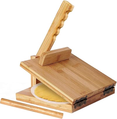 Tortilla Pers - Chapati Maker - Thuis Tortillas Maken - Draaibaar Bamboe Ontwerp - 255 cm Diameter - Lichtgeel