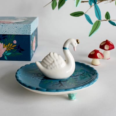 House of Disaster Secret Garden - sieraden schoteltje met Zwaan - cadeaudoosje verpakt
