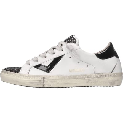 4b12 Witte sneakers