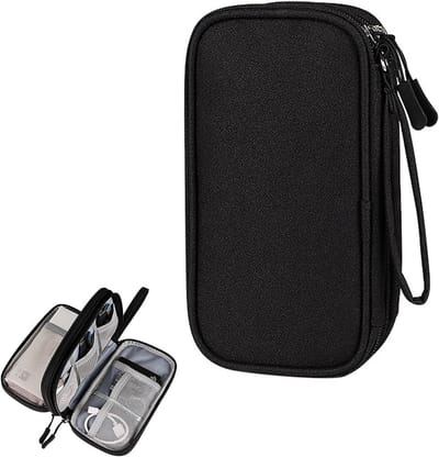Dubbellaagse Waterdichte Kabel Organizer voor Reizen en Kamperen met USB-C Houder voor Opladers, Powerbanks en Accessoires, Zwart