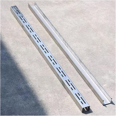 Afwateringssysteem RVS - Drainagegoot Set - Wateroverlast Voorkomen - Corrosiebestendig Oppervlak - 100 cm Lengte - Zilver