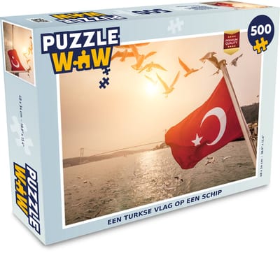 Puzzel Een Turkse vlag op een schip - Legpuzzel - Puzzel 500 stukjes