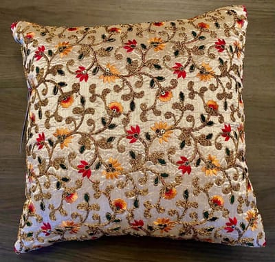 Kussens woonkamer - kussenhoes 40x40 cm - kussensloop - sierkussens - cushion cover - katoensilk - Kussenhoesjes - 2 stuks - etnisch Indiaas - borduurwerk - embroidery