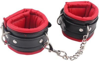 Behave! - Super Soft Handboeien - Zwart met Rode Voering