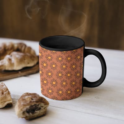 Magische Mok - Foto op Warmte Mokken - Koffiemok - Nostalgisch - Kust - Zee - Zonnig - Bruin - Oranje - Magic Mok - Beker - 350 ML - Theemok