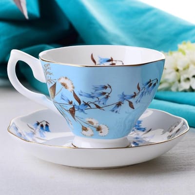 Theeset Porselein - Kop en schotel - Genieten van thee - Gouden rand detail - 175 ml - Goud