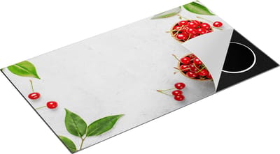 Chefcare Inductie Beschermer Rode Kersen op Wit Beton - 90x50 cm - Afdekplaat Inductie - Kookplaat Beschermer - Inductie Mat