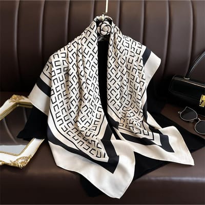 Écharpe Carrée Grande Taille 90*90Cm pour Femme Impression Luxe Mode Satin Sergé Foulard Élégant Headscarf Bandana Protection Solaire Plage gray
