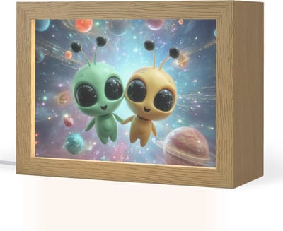 Nachtlampje 20x15 cm - Kinder lampje - Aliens - Ruimte - Planeten - Tafellamp kinderkamer - Slaapkamer lamp - Bedlamp kinderen - Kinderlampje stopcontact - Wandlamp babykamer - Nachtlampjes