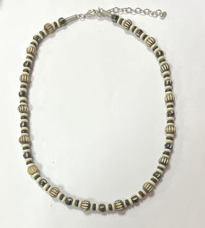 Ketting met beige en bruine kralen - 46 + 5 Centimeter - Damesdingetjes