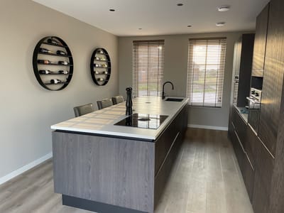Design - Wijnrek Rond - Metaal Zwart - Hangend Muur