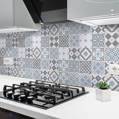 Zelfklevende tegelmuurstickers voor keuken en badkamer - 24 Azulejos Palencia tegelstickers - 24 stickers 10x10cm