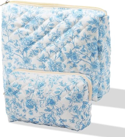 Set van 2 Make-up Tassen met Initiaal, Gequilt Bloemmotief, Ideaal voor Reizen, Bruidsmeisjes, Cadeaus en Dagelijks Gebruik, Make-up Organizer en Pennentas