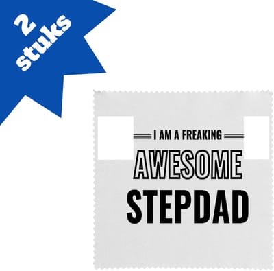 Akyol - i am a freaking awesome stepdad brillendoekjes - Papa - de meest geweldigste stiefvader - vader cadeautjes - vaderdag - verjaardagscadeau - verjaardag - cadeau - geschenk - kado - gift - vader artikelen - 17,8 bij 17,8 cm - 2 stuks