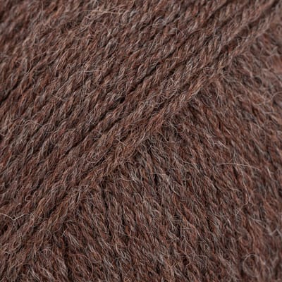 DROPS Fabel Uni Colour - 300 bruin - Wol Garen