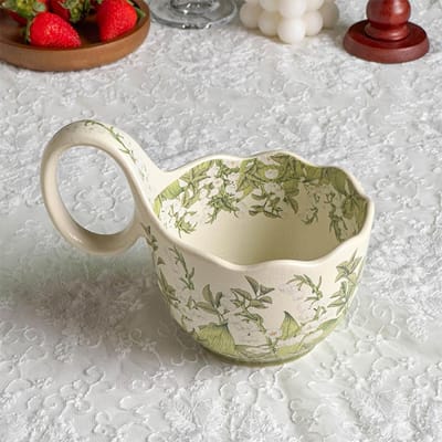 Lelie van de Vallei Keramische Set Bloemenprint Koffiekop Kleurrijke Ontbijtmok Vintage Stijl Uniek Ontwerp Voor Huis Servies beige