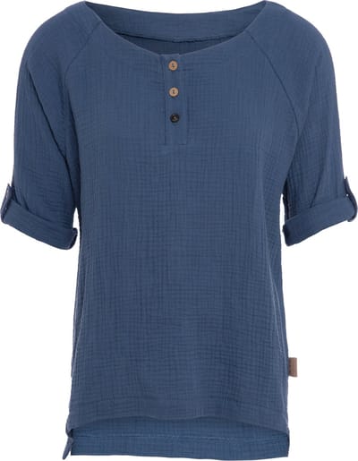 Knit Factory Nena Top - Shirt voor het voorjaar en de zomer - Dames Top - Dames shirt - Zomertop - Zomershirt - Ruime pasvorm - Duurzaam & milieuvriendelijk - Opgerolde mouw - Jeans - Donkerblauw - L - 100% Biologisch katoen