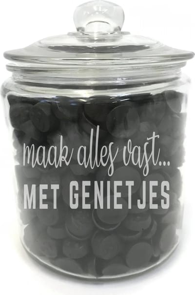 Grote snoeppot /koekpot (zonder drop) met tekst gravure QUOTE: MAAK ALLES VAST MET GENIETJES. Cadeau-bruiloft-trouwdag-samenwonen. Dik sterk glas. Het formaat is 25cm incl. deksel, 19cm doorsnede, inhoud 3,8 liter.