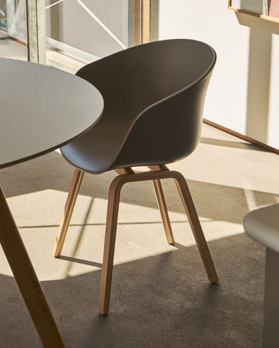 HAY About A Chair AAC 22 - Standaard glijders kunststof - lak op waterbasis - khaki 2.0
