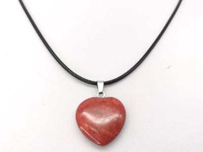 Edelsteen - Rode jaspis - hartje Hanger met - gratis - zwart - wax koord Ketting - 40cm + 5cm Verstelbaar - Alle kinderen hebben een natuurlijke aantrekkingskracht op edelstenen.
