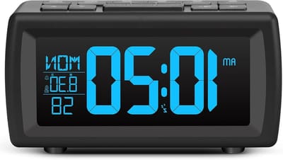 Nachtkastje Klok - Digitale Wekker Radio - Wakker Worden - 7 Kleuren Display - 16 cm Breed - Zwart Blauw