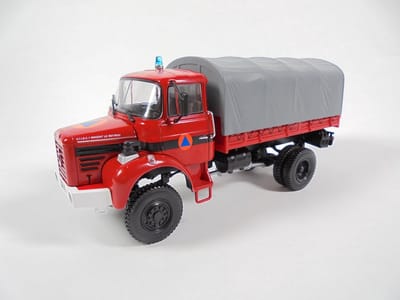 Miniatuur vrachtwagen - Modelauto metaal - Verzamelen en decoreren - Gedetailleerd ontwerp - Schaal 1:43 - Rood