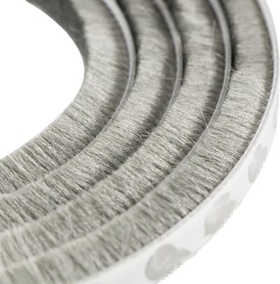 Dailygoody - Sealing Tape - Winddichte Tape - Zelfklevende Borstelstrips - 5 m - Grijs - Stofdichte Afsluiting - Perfect voor Deuren en Ramen