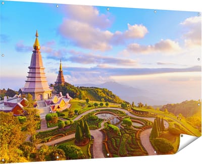 Gards Tuinposter Pagode Tempels in de Inthanon Berg in Thailand - 180x120 cm - Tuindoek - Tuindecoratie - Wanddecoratie buiten - Tuinschilderij