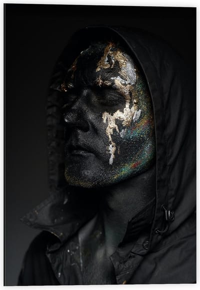 Dibond - Man van Glitter - 40x60cm Foto op Aluminium (Wanddecoratie van metaal)