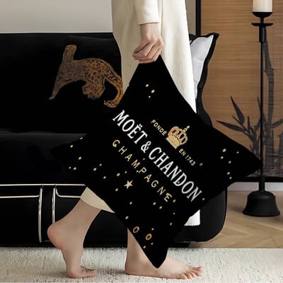 Merk M-Moet C-Chandon Kussen Anime Kussen Bank Bed Hoofdkussenhoes Kussenhoes 45x45 cm Mode 45x45cm