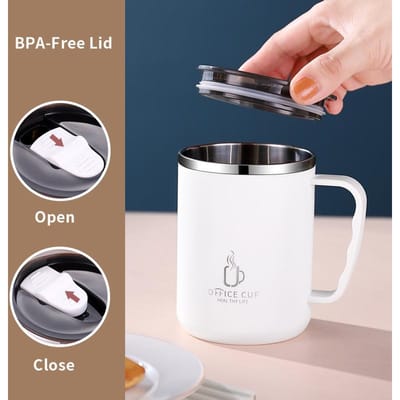 500ml/17oz 304 roestvrijstalen waterfles met dubbele lagen koffiemok melkbeker met plastic deksel en handvat wit