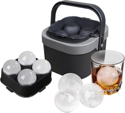 Grote Siliconen IJsbal Mould voor Whisky en Cocktails, 4 Stuks van 6cm, Perfecte IJsblokjes voor Bartenders en Thuisgebruik, Makkelijk te Verwijderen en Ideaal als Cadeau