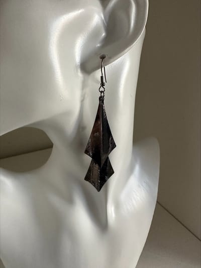 Zinklegerige oorhangers | Make up | Parfum | Moederdag | Verjaardagscadeau| Cadeautje| Valentijnsdag| Kado | sieraden | vaderdag | oorbellen | oorsieraden