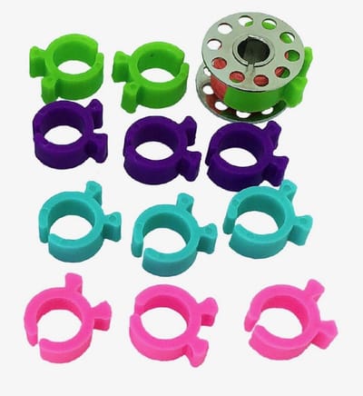 Draad Bobbin Houders - Spoel Clips - Naaien Organiseren - Voorkomt Draad Ontrafeling - 12 Stuks - Gekleurd