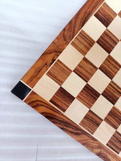 Houten Schaakbord - Luxe Bord - Strategisch Spel - Handgesneden Ontwerp - 58mm Vierkant - Palissander Esdoorn