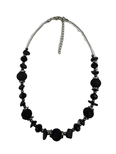 Petra's Sieradenwereld - Ketting met zwarte bollen, kleine zwarte kralen en zilverkleurige kraaltjes (958)