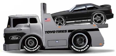 Maisto Ford C600 - Modelauto - Schaal 1:64 - Zilver/Zwart