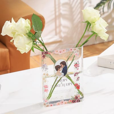 Unieke Boekvormige Vaas voor Bloemen, Moderne Decoratie voor Woonkamer en Kantoor, Perfecte Cadeau voor Boekenliefhebbers en Tulpen