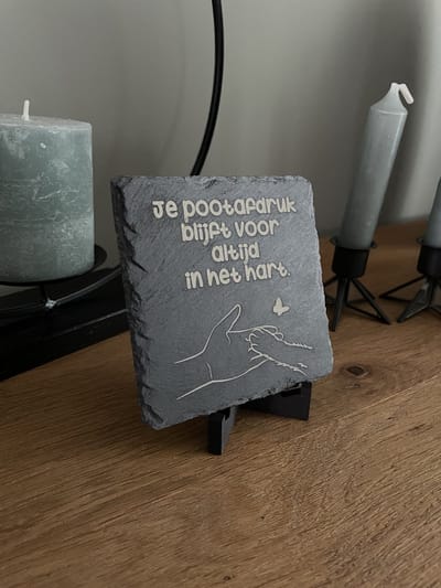 Gedenksteen kat - Gedenkartikelen - Herdenkings artikelen - Herdenking - Grafdecoratie - Gedenkplaat - Gedenksteen - Gedenkplaatje voor overledene - Graf beeld - Urn - Graf versiering - Grafsteen beeldje