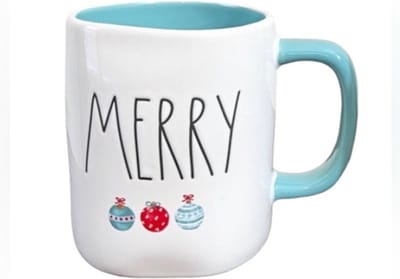 Rae Dunn - mok - beker - merry - decoratie - farmhouse - theemok - koffiemok - mok met tekst - grote mok - kerst - kerstmok