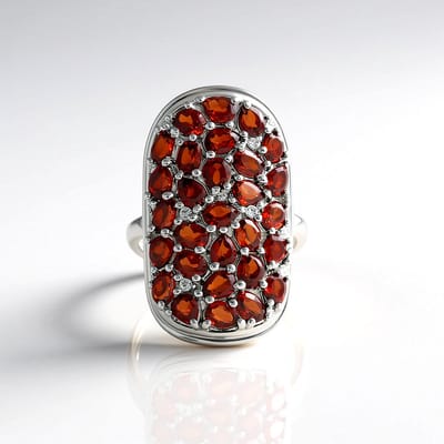 Cavill - Zilveren Ring 925 Sterling Zilver Geplatineerd - Mozambique Granaat 6.2 ct en Zirkonen - Elegante Damesring Ovaal en Druppelvorm