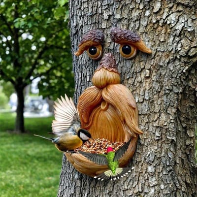 Boomgezicht Decor Vogelvoederhuis Buitenogen Gloeien in het Donker Leuke Oude Man Boomknuffelaar Beeld Tuinkunst Tuin Gazon Ornament Decoratie brown