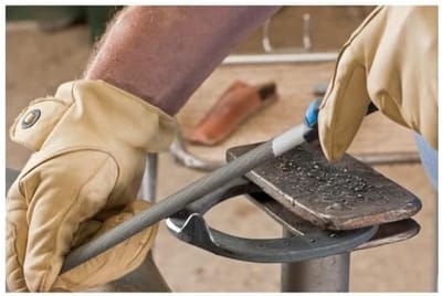 Halfronde Werkplaatsvijl 150 mm met Ergonomisch Heft - Ideaal voor Grof Verspanen