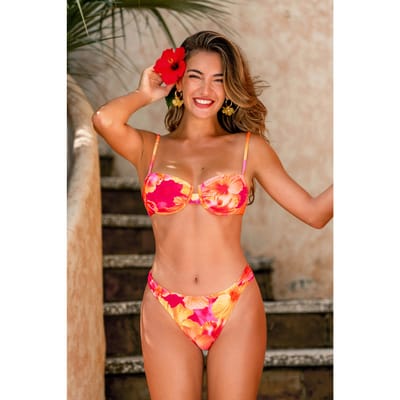 Romantiek in de lente - Bloemenbikiniset