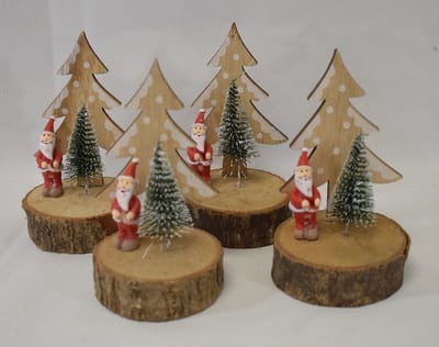 ZoeZo Design - 4 stuks - kerstversiering - kerstdecoratie - hout - kerstman - kerstboom - H 12 x Ø 7 cm - kerstdorp
