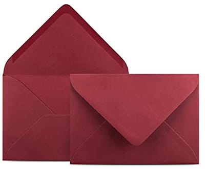 100 Donkerrode Enveloppen DIN C6 - 11,4 x 16,2 cm - 80 g/m² met Natte Plakrand - Enveloppen zonder Venster