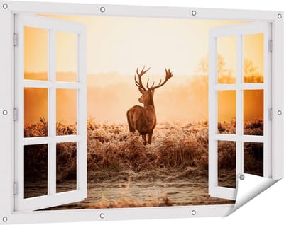 Gards Tuinposter Doorkijk Hert in de Wei tijdens de Zonsopkomst - 120x80 cm - Tuindoek - Tuindecoratie - Wanddecoratie buiten - Tuinschilderij