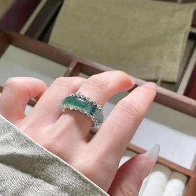 Vintage Origineel Ontwerp Frisse Ring Natuurlijke Chalcedoon Zwevende Bloem Ringen voor Vrouwen Sprankelende Lichte Luxe Dubbel Gebruik Sieraden 8 white